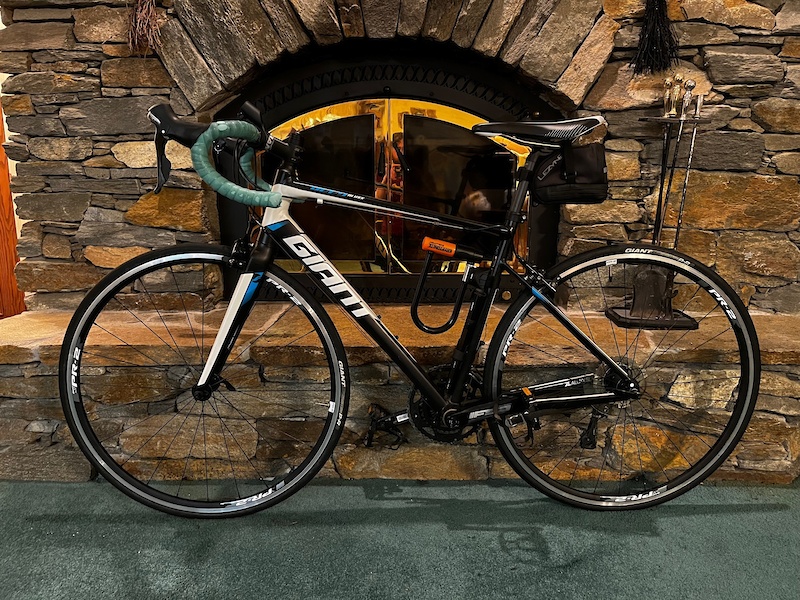 giant defy1 2015 5800系フル　105 2015 Giant Defy 1 Size M Shimano 105 with accessories For Sale