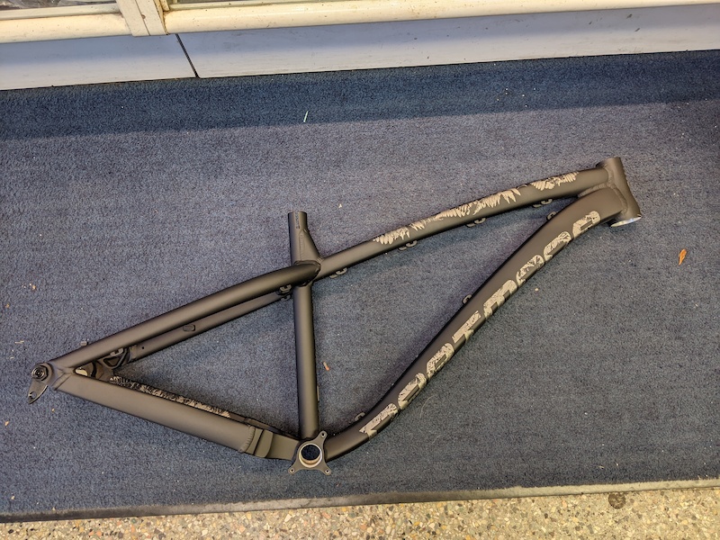 Dartmoor hornet clearance 2020 frame