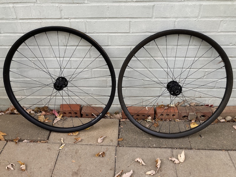 2019 Light carbon origin 8 hubs wheelset 27.5 non-boost For Sale