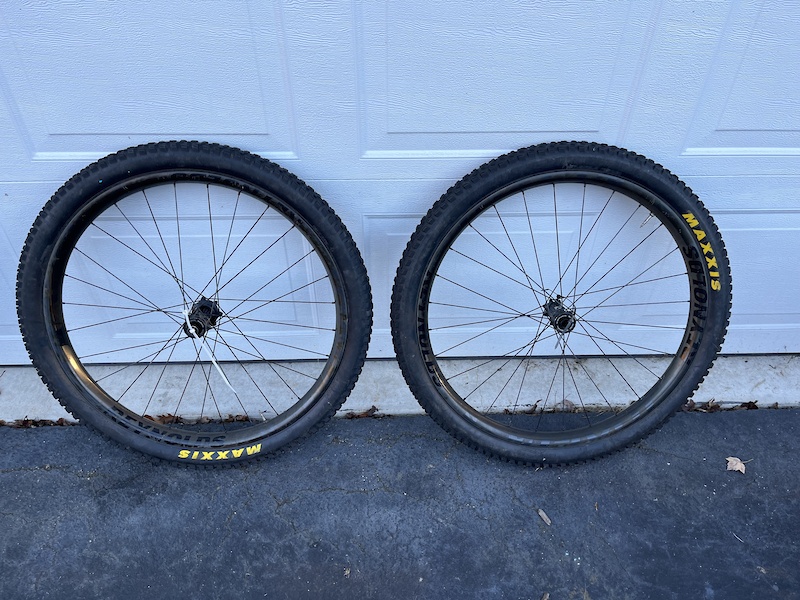 carbon 27.5 wheels