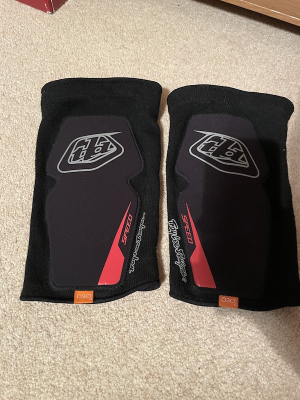 2022 Troy Lee Designs Speed Knee Pads M/L For Sale