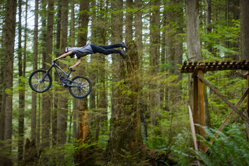 Must Watch: Paul Genovese's Segment from 'For Your Entertainment' - Pinkbike