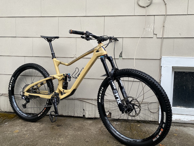 devinci troy carbon 2020