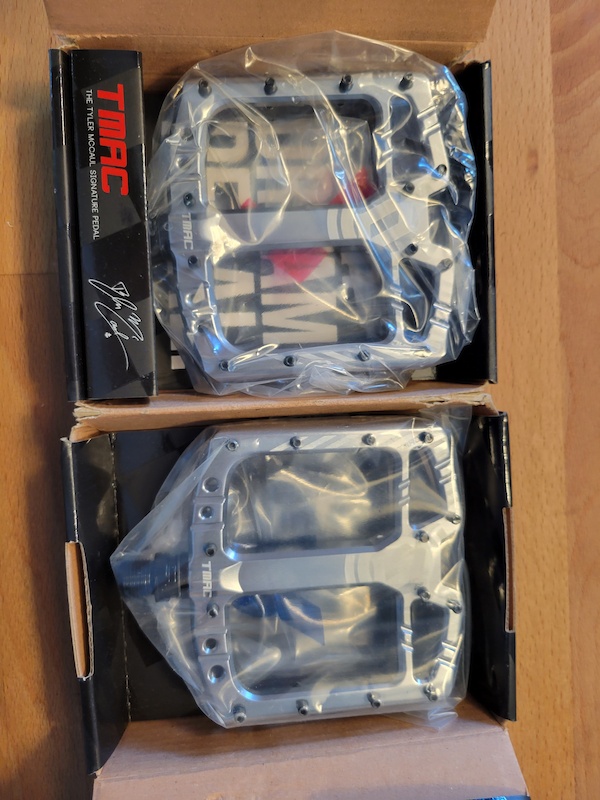 deity tmac flat pedals