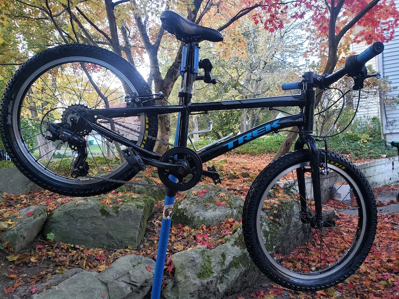 Trek superfly 20 clearance inch