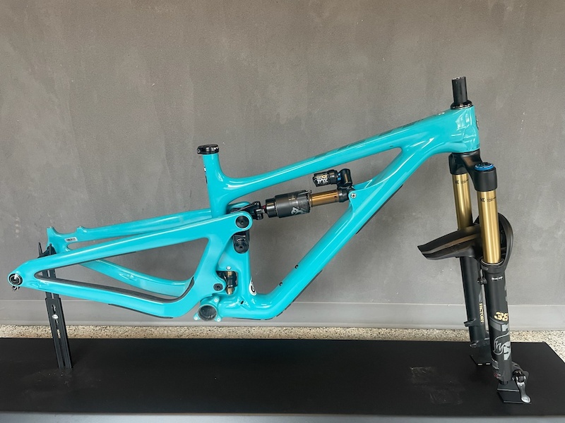 2022-sb150-t2-medium-turquoise-frame-fork-for-sale