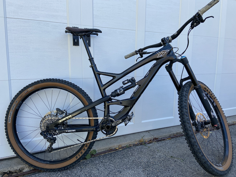 2017 YT Industries Capra Pro For Sale
