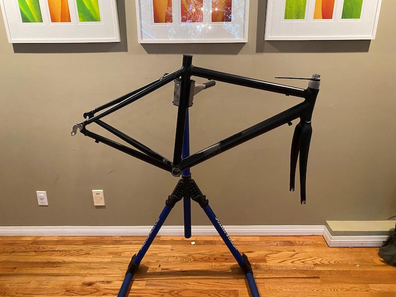 2019 BrandX RD01 Road Frame and Carbon Fork For Sale