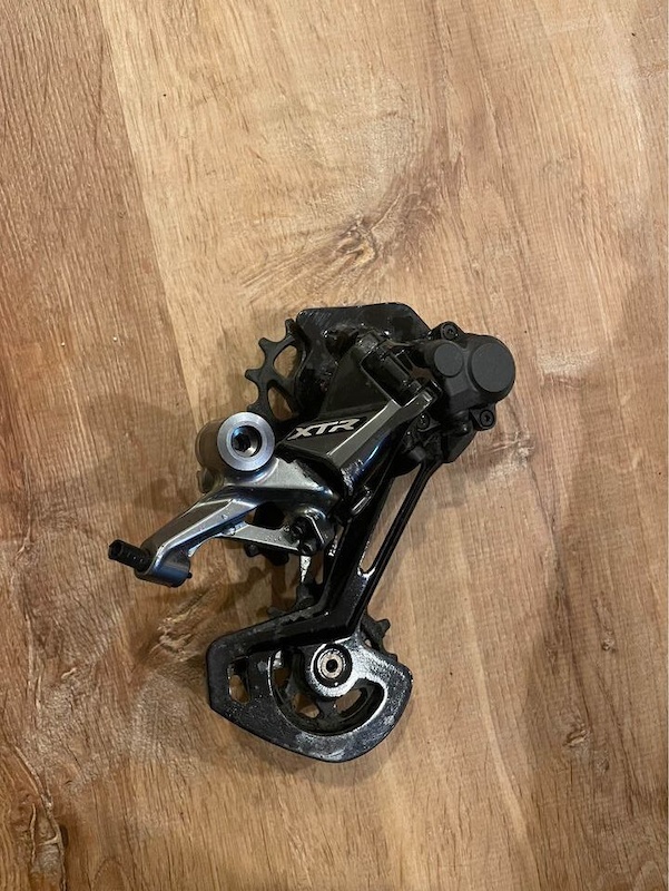 Dérailleur avant Shimano Xtr FD-M9100-E 12V | Vélo-Store