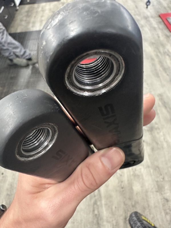 2022 Praxis Specialized SL Carbon Cranks 165mm For Sale