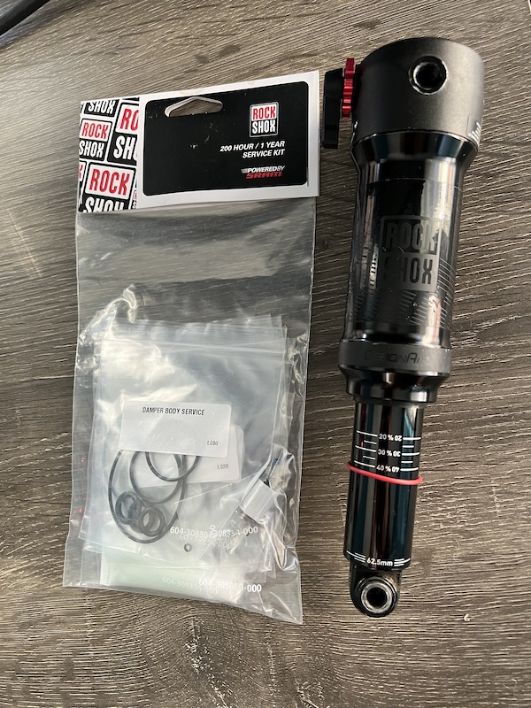 Rockshox deluxe online rt service