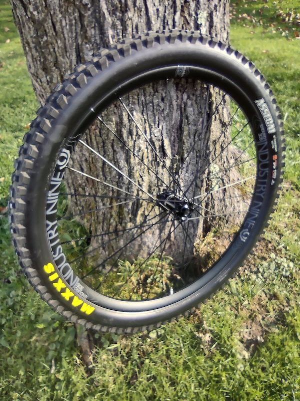 2021 Industry Nine Enduro 305 front wheel For Sale