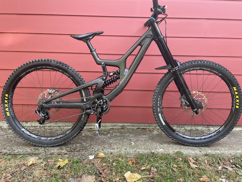 2019 Santa Cruz V10 S Carbon CC 27.5 small For Sale