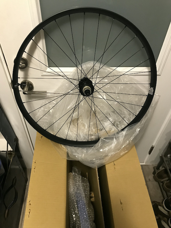 2022 NEW Blackbird Send Alloy Wheels / 29" / Ibis Hubs For Sale