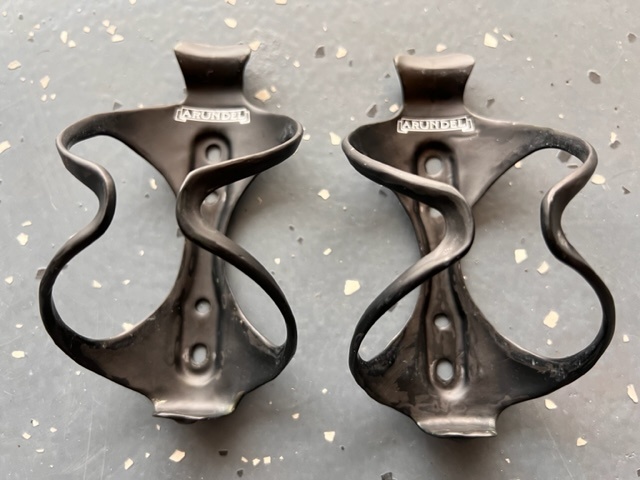 arundel mandible carbon bottle cage