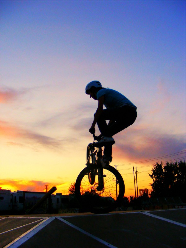 foot jam whip with sunset