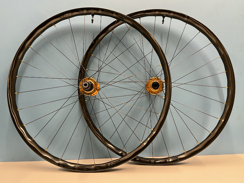 chris king wheelset 700c