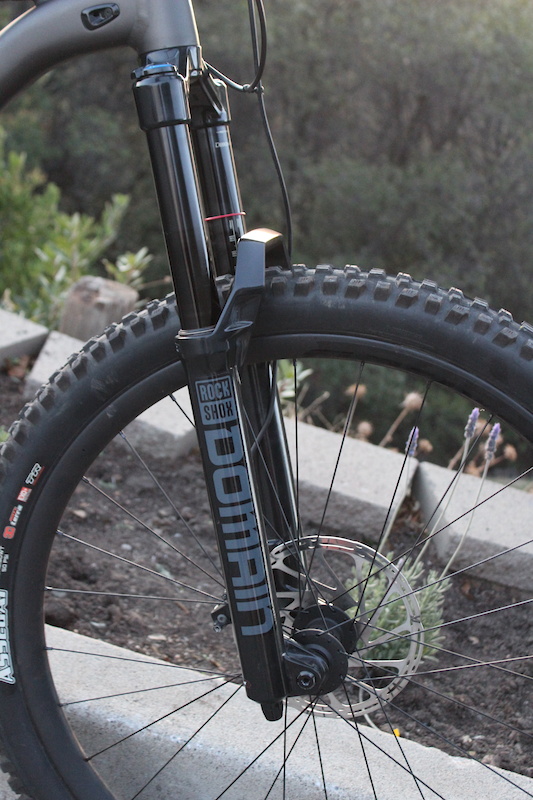 2021 Rockshox Domain RC 29\