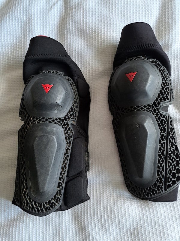 2021 Dainese enduro knee pads For Sale