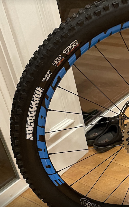 Maxxis Aggressor Vouwband - Dual | EXO TR - 29x2.30