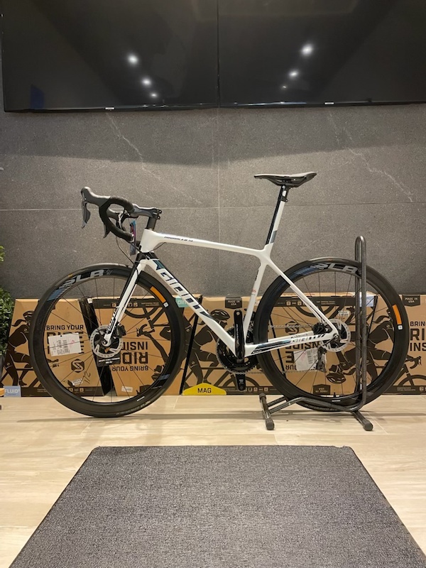 Giant tcr advanced sl best sale 0 2019