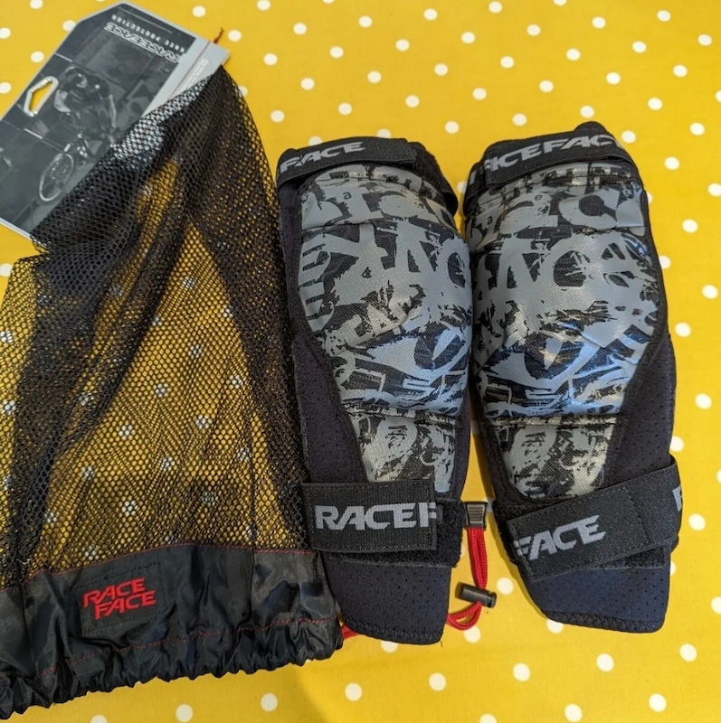 Race Face knee pads need to gone For Sale
