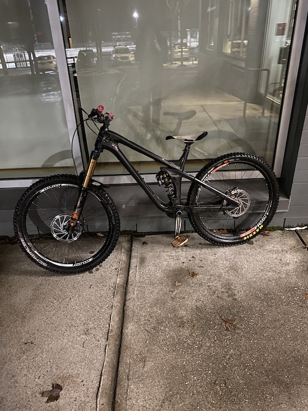 2019 Rocky Mountain slayer c30 available with c90 upgrades For Sale