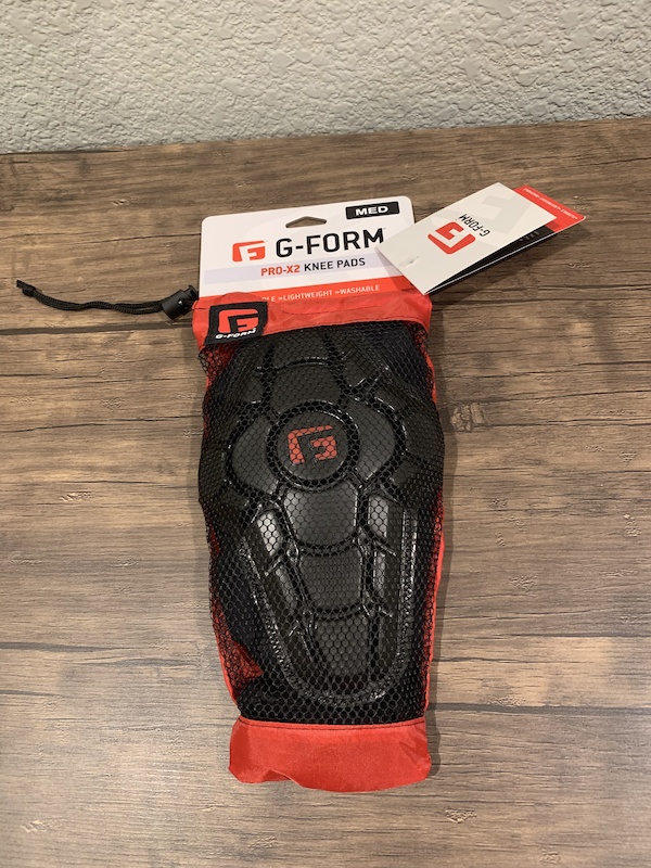GForm Knee Pads Size M For Sale