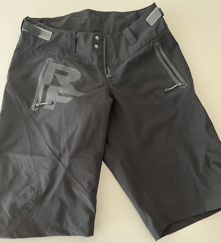 2022 Raceface Shorts Large For Sale