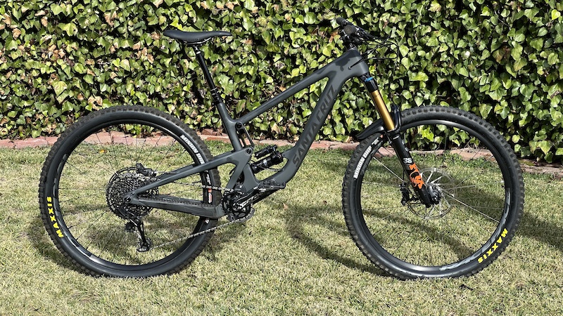 santa cruz megatower black
