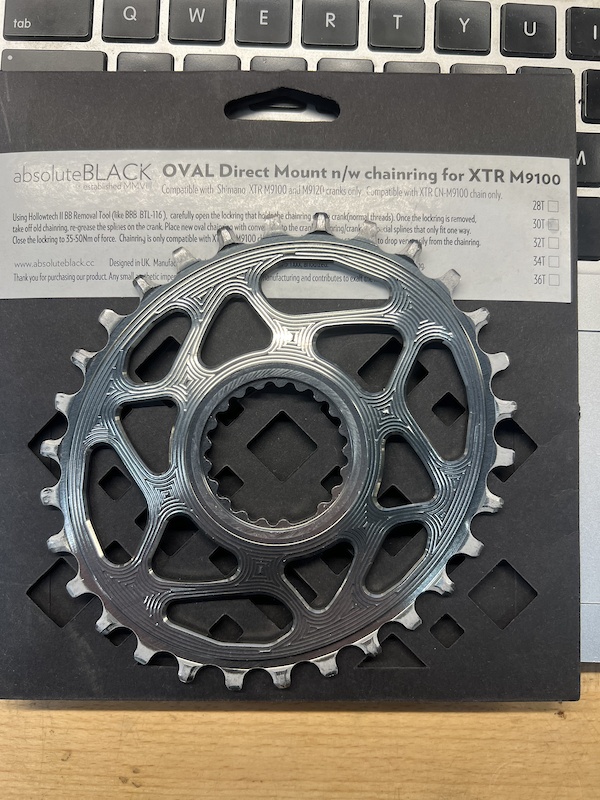 thumbnail image 2 of Absolute Black Oval Chainring 28T - Shimano XTR/XT/SLX Direct Mount Compatible 2 of 5