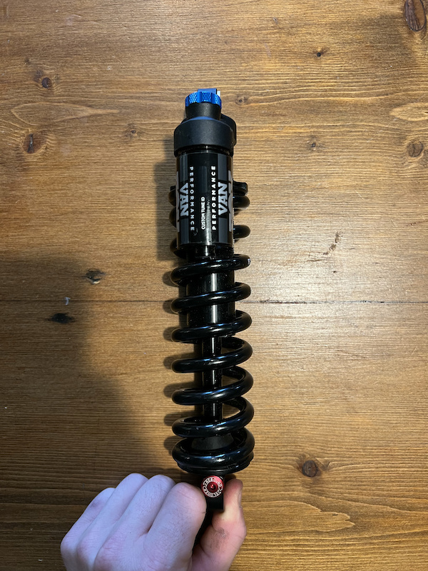 2022 Fox VAN Performance, 400lb spring, 250x72.5mm For Sale