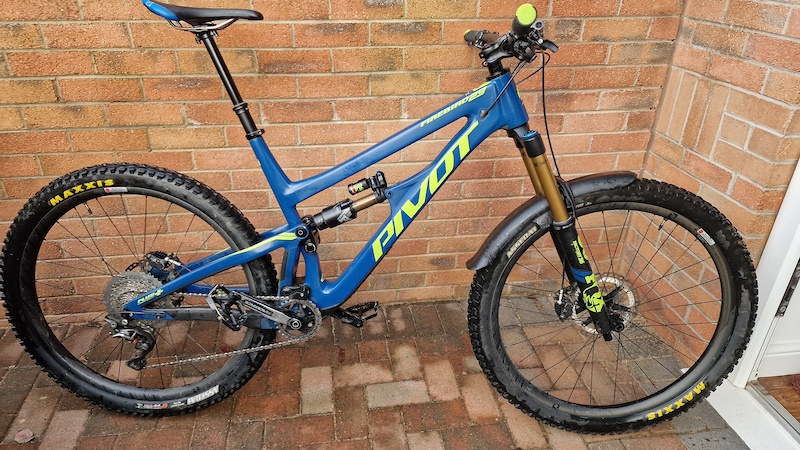 pivot reynolds carbon wheels