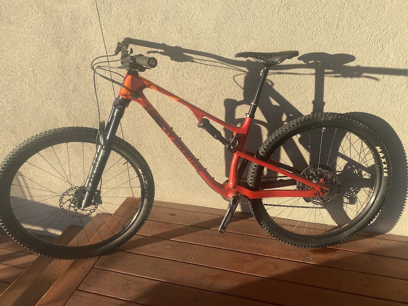 2022 Rocky Mountain Element Carbon 50 size medium For Sale