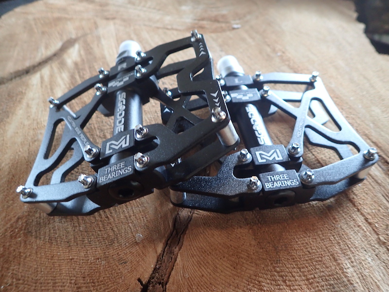 BNIB Sealed bearing pedals straight from overseas! For Sale