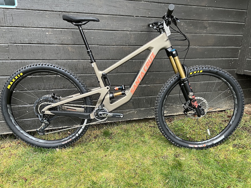 2022 Santa Cruz Megatower XO1 Carbon CC For Sale