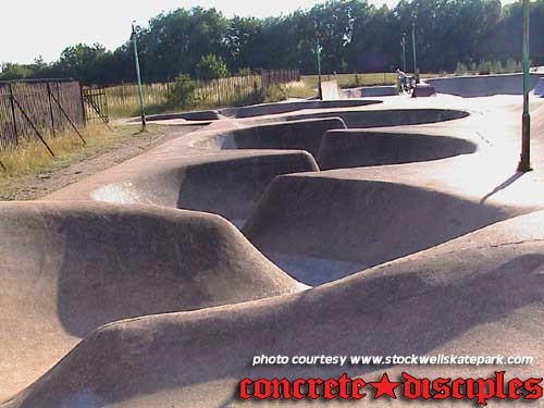 romford, concrete skatepark