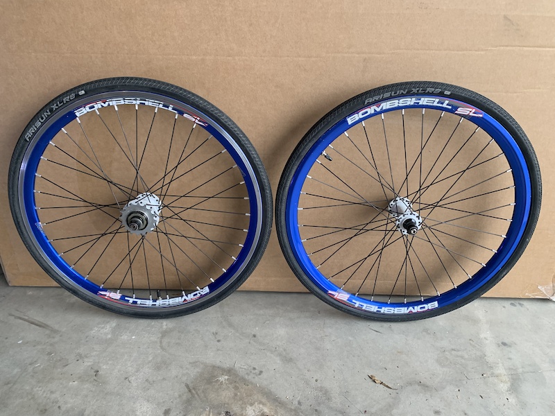 bombshell wheelset