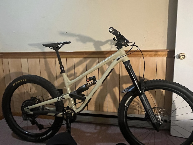 Commencal clash ride online 2021