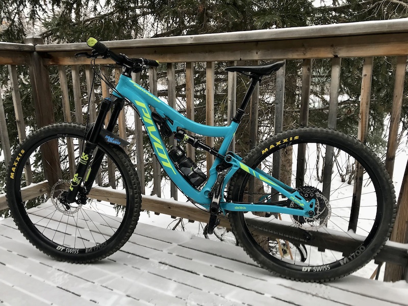 2019 2024 pivot switchblade