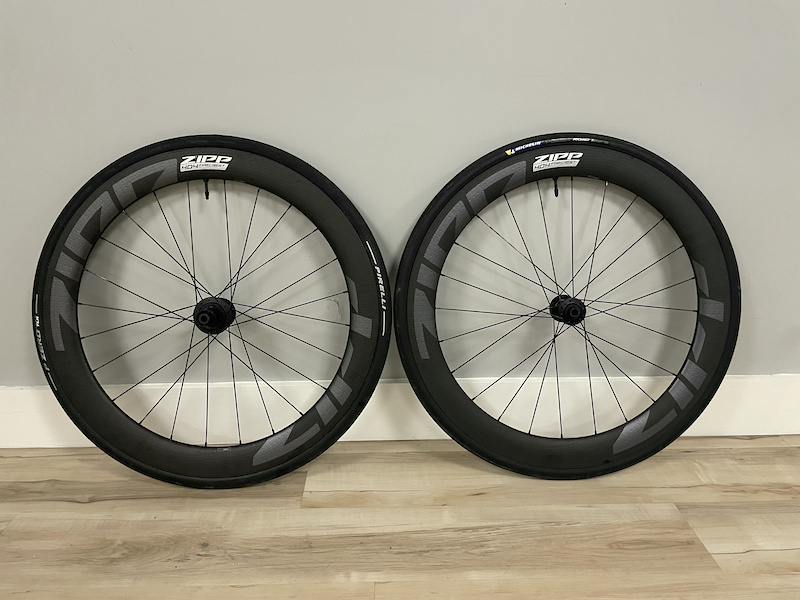 zipp 404 tubeless