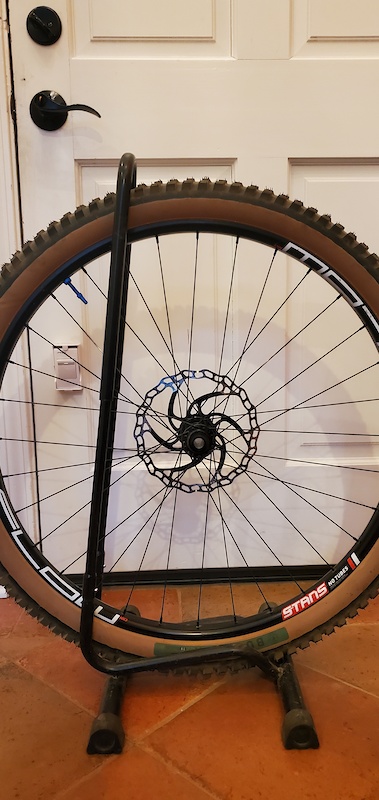 2021 Stan's Flow MK3 + DT Swiss 240/36T For Sale