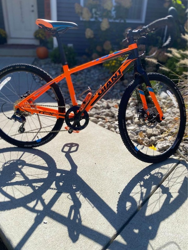 Giant cheap tcx 24