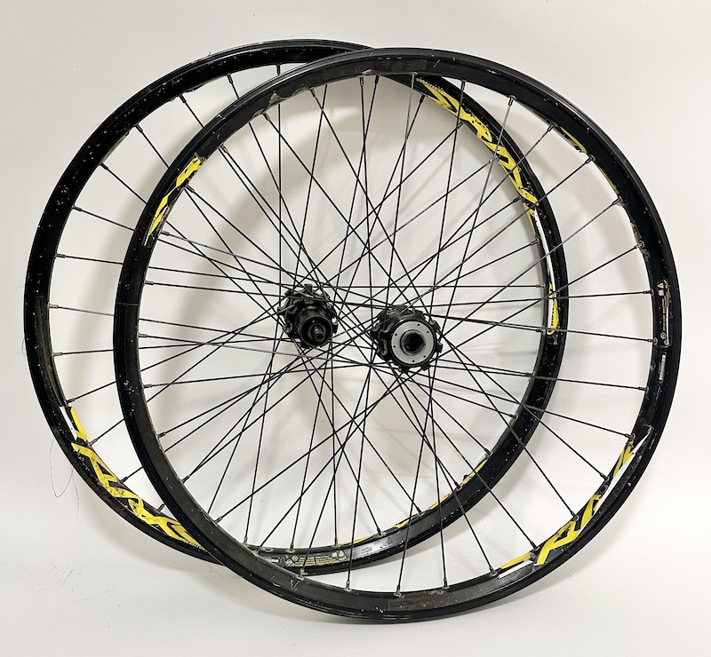 2008 Mavic DeeTraks Deetrax Wheelset 26