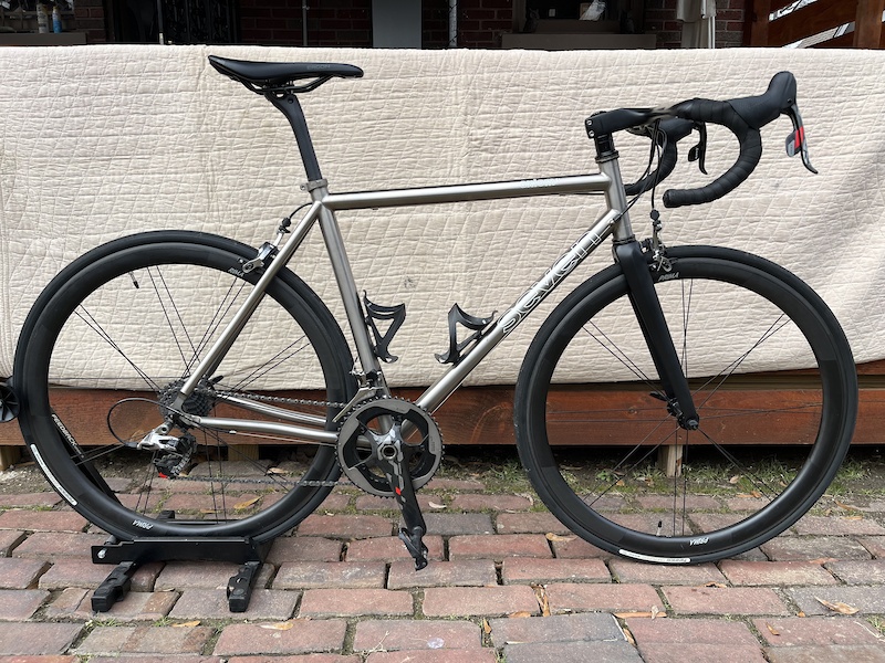 2017 Seven Cycles Axiom SL 55cm Titanium For Sale