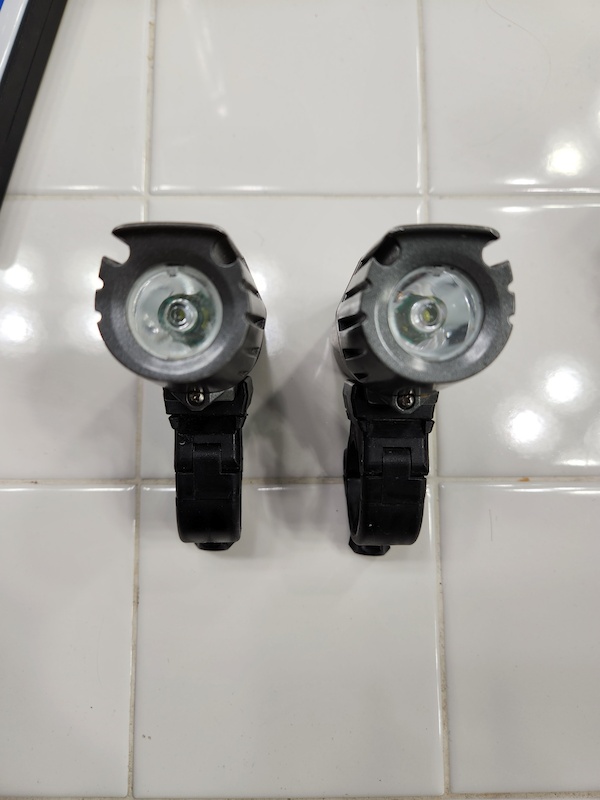 Pair of Cygolite bike lights For Sale