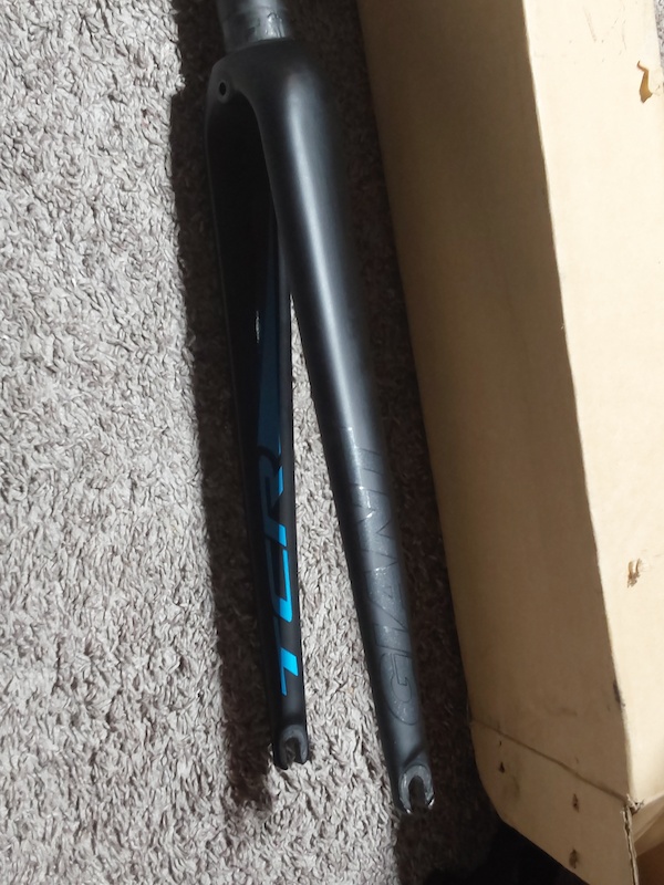 2022 Giant TCR full carbon fork OD2 uncut For Sale