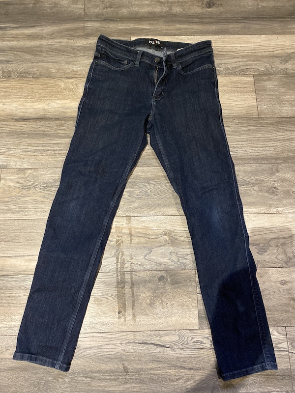 2022 Duer Jeans Slim Fit 31x32 slim fit For Sale