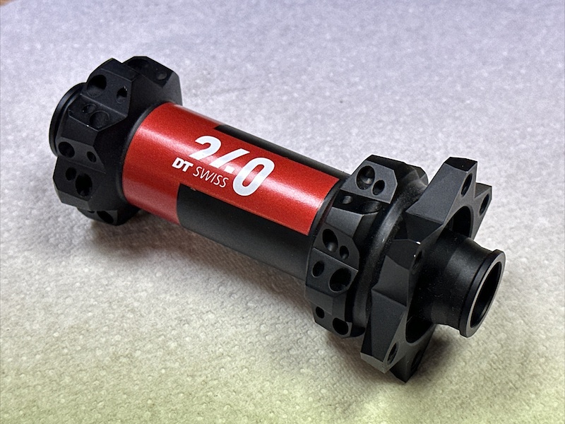 2022 DT Swiss 240 Straight Pull Disc 6 Bolt 110X15 28H Hub For Sale