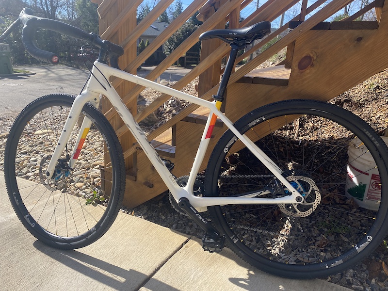 salsa warbird gravel bike